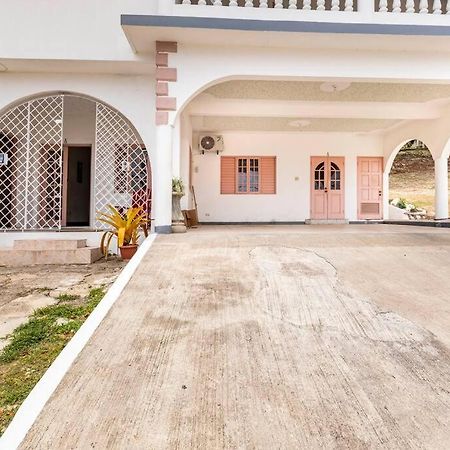 Shaw Park Gem Apt 12A Ocho Rios Exterior photo